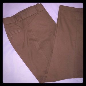Gap slim cropped khaki slacks 00P